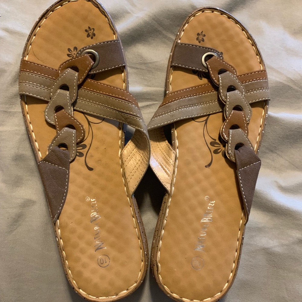 Soft Sandle never worn size 10